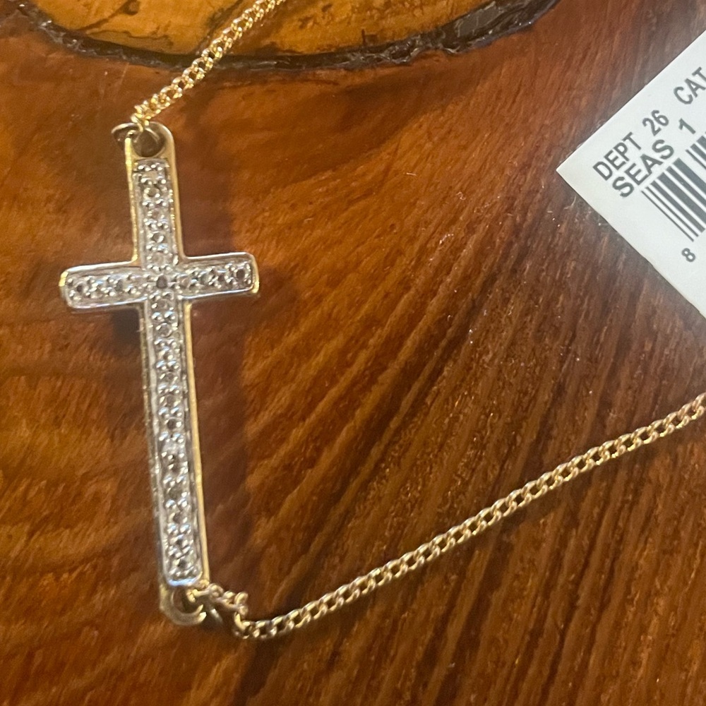 NWT Cross Bracelet